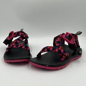 Chaco Little Girl's Z/1 Ecotread Sandals Cubit Magenta sz 1